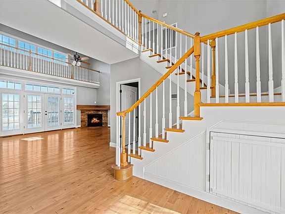 2nd image of 609 Providence Point Dr