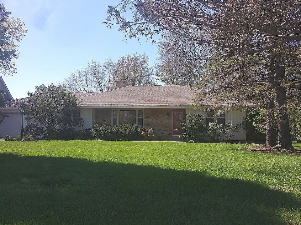 1st image of 166 Babcock Ln W