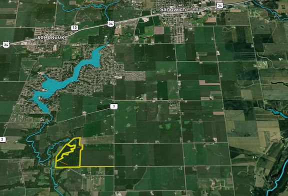 3rd image of 4519 E 2750th Rd