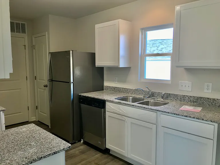 3914 Bellingham Ct — Photo 12