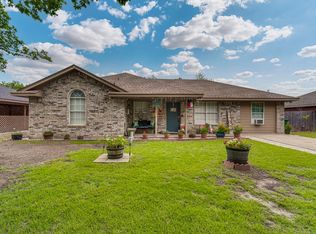 136 Rusty Ln, Waxahachie, TX 75165
