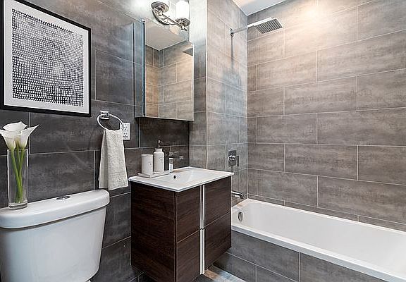 4th image of 921 Washington Ave #685