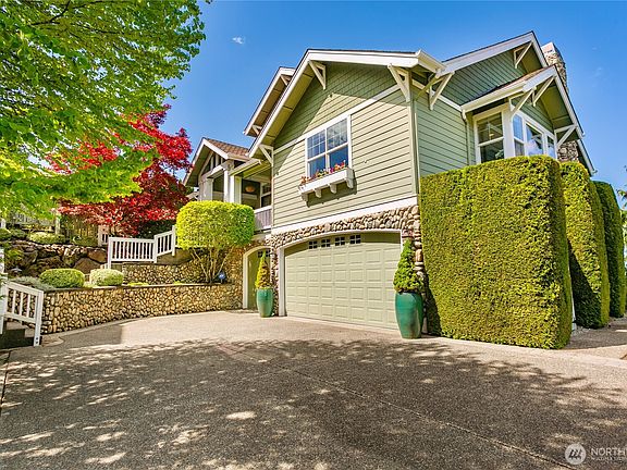 3rd image of 8305 144th Avenue SE