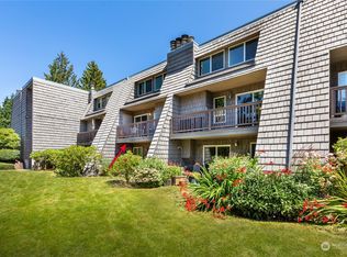 21615 80th Ave W APT 215, Edmonds, WA 98026