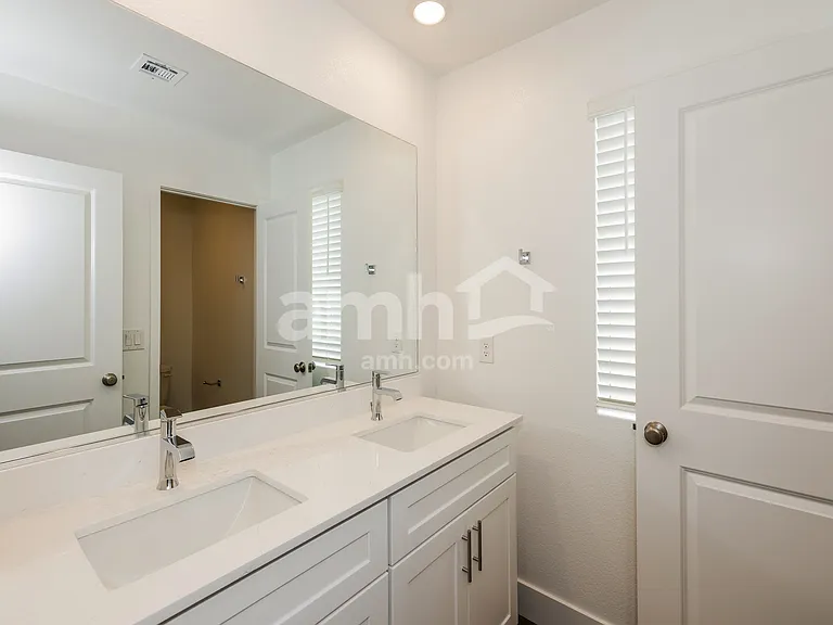 9579 Marchmont Rd — Photo 11