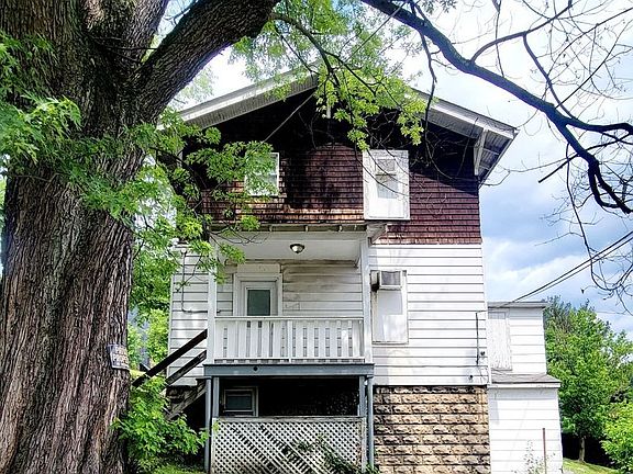 2nd image of 338 Fife St