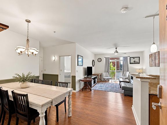 3rd image of 863 Flynn St APT 204