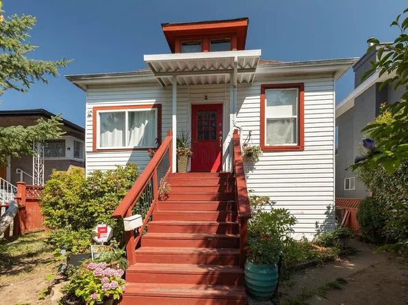 309 Woodstock Ave E, Vancouver, BC V5W 1N2