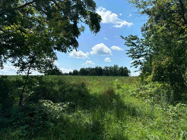 W1495 King Rd, Brooklyn, WI 53521
