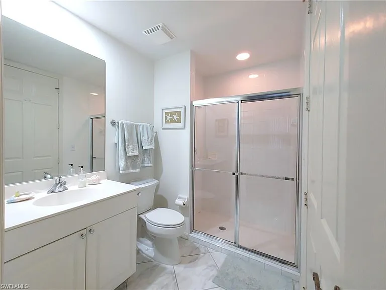 400 Flagship Dr #704 — Photo 17