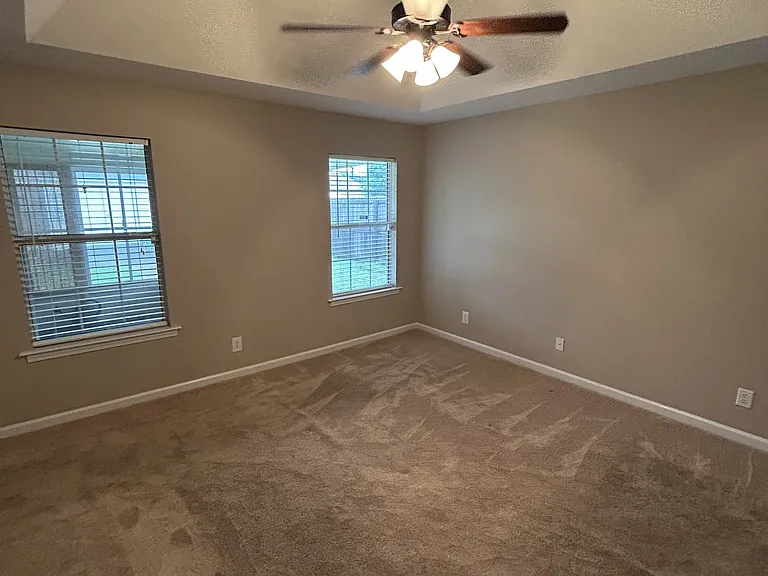 141 Barnes Ct — Photo 10