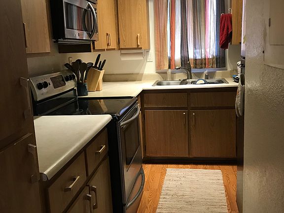 3rd image of 1215 E Lemon St APT 206