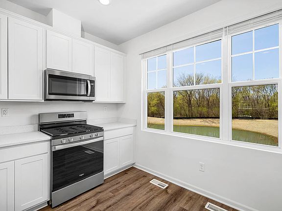 4th image of 2025 Sequoia Ave
