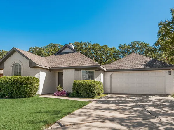 1104 Oak Tree St, Denton, TX 76209