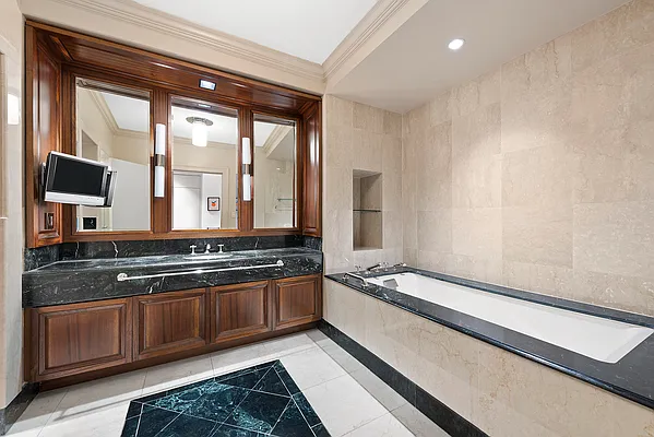 Rented by Compass | media 16