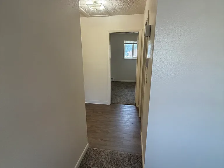 511 Charlotte St #1 — Photo 9