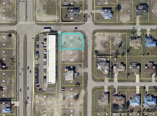 2104 SW 7th Pl, Cape Coral, FL 33991