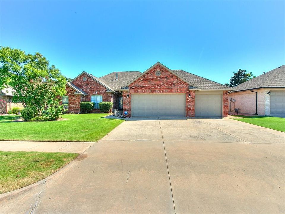 1st image of 1912 Oak Dr