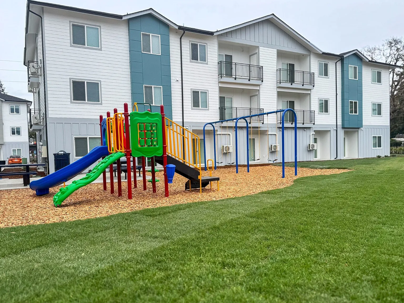Swan Grove Apartments — Photo 1