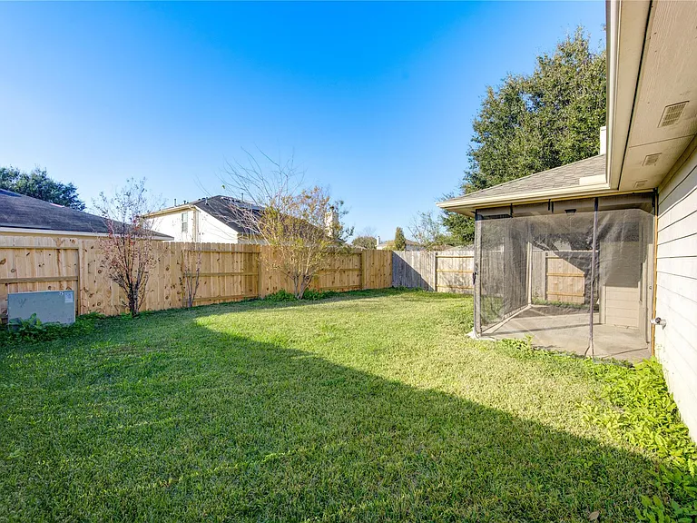 7930 Northfork Hollow Ln — Photo 35