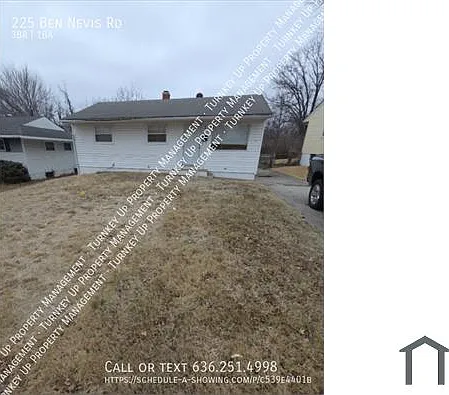 225 Ben Nevis Rd — Photo 1