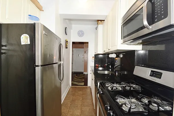 Sold by Berkshire Hathaway HomeServices Laffey International Realty | media 7