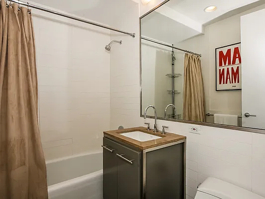 Sold by Sotheby's International Realty | media 18