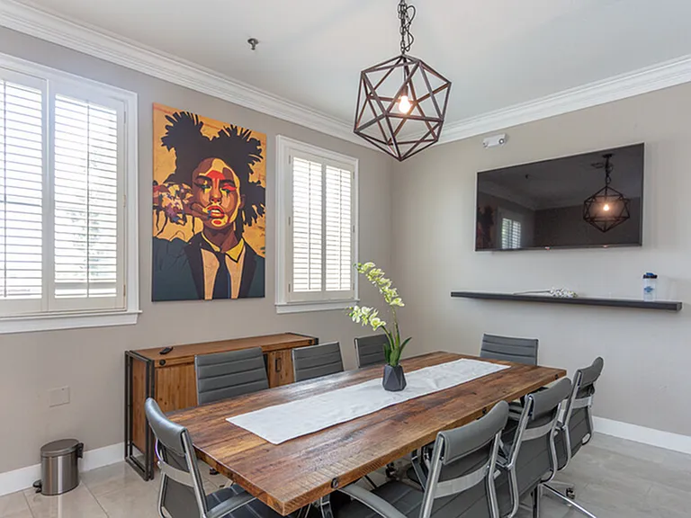 Co-Working & Creative Lounges | Vie at University Downs