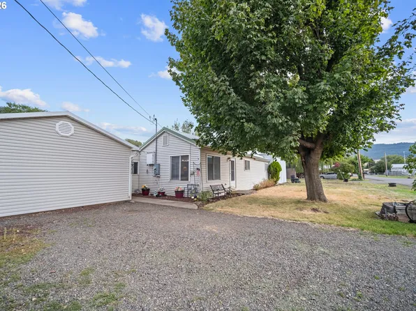 1311 N Hall St, La Grande, OR 97850