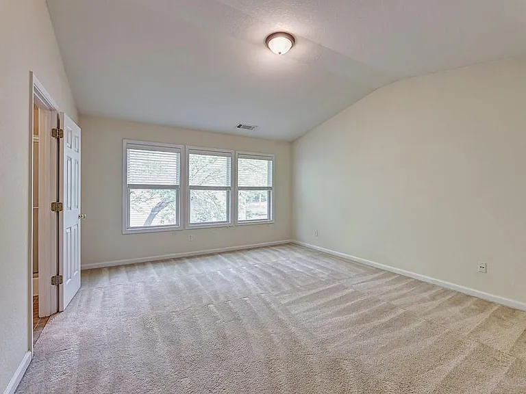 1356 Upshur Pl — Photo 9