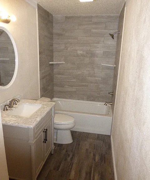 205 Worthy St — Photo 8