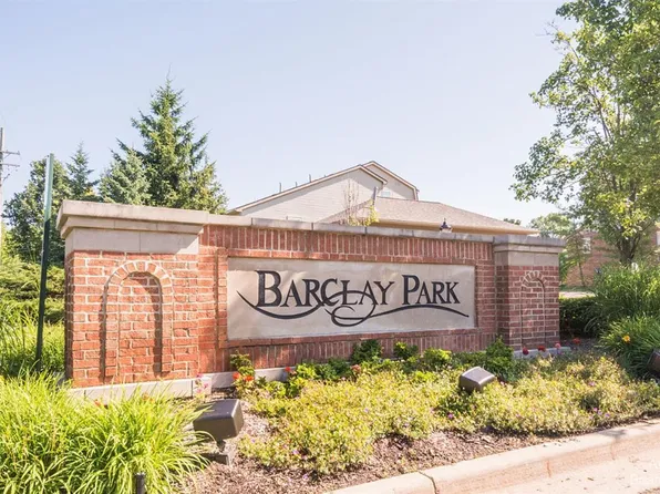 2812 Barclay Way, Ann Arbor, MI 48105