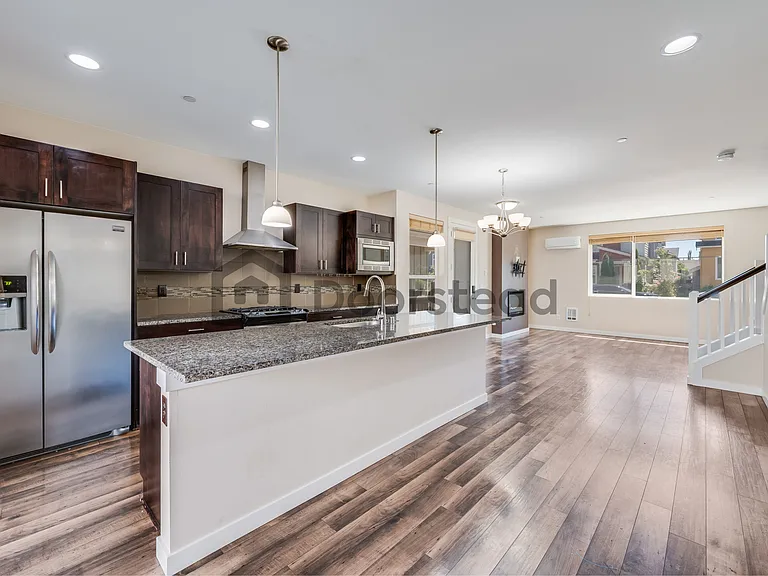 870 SW 96th Pl — Photo 3