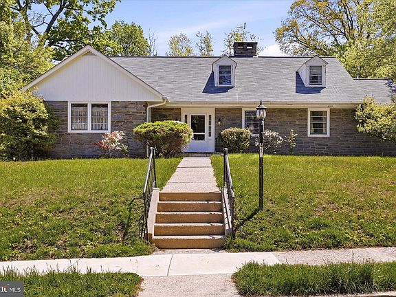 2nd image of 412 Newbold Rd