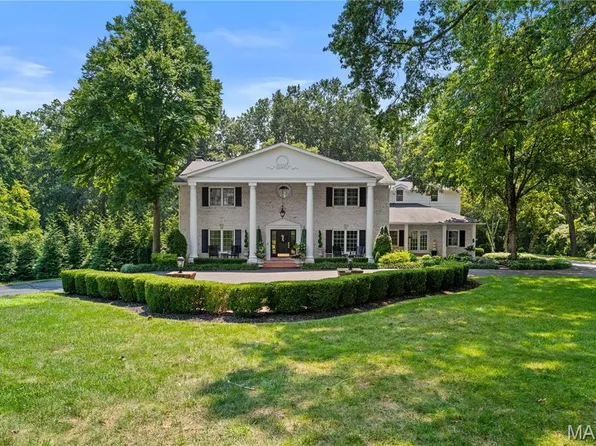 34 Somerset Downs Dr, Saint Louis, MO 63124