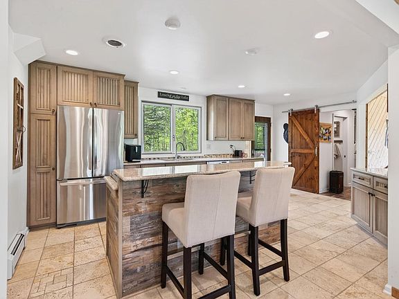 4th image of 6215 Riesch ROAD