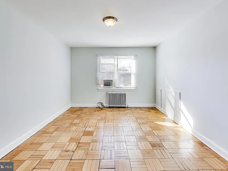 1726 N Quinn St #208 — Photo 9