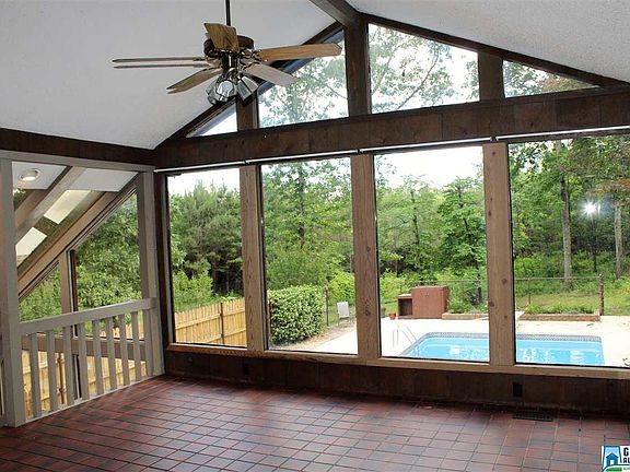 4th image of 426 Scenic Cir