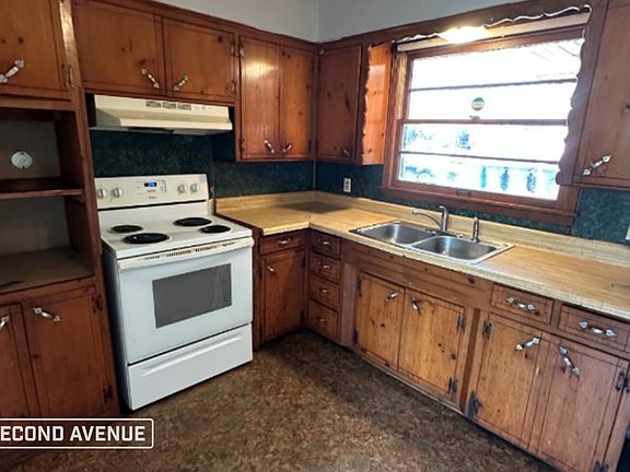 3rd image of 1308 NW 102nd St