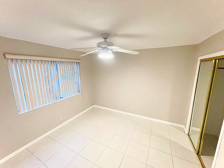 2175 NE 56th St #2175 — Photo 6