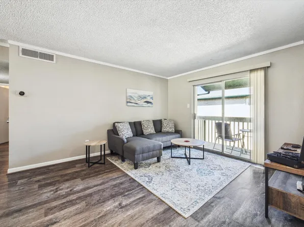 1516 Bay Area Blvd APT L8, Houston, TX 77058