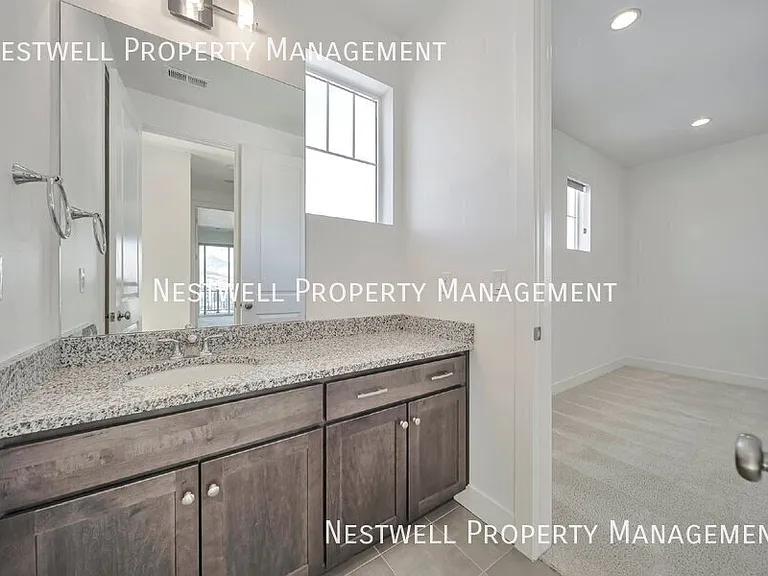2346 E Snowy Peak Dr — Photo 28