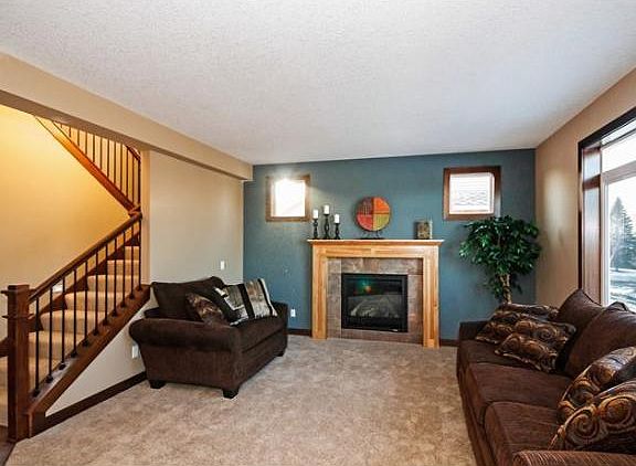 5th image of 2015 Red Oak Ln
