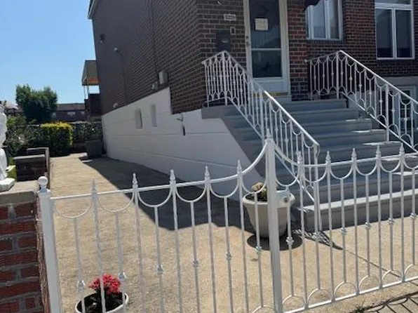 3329 S 20th St, Philadelphia, PA 19145