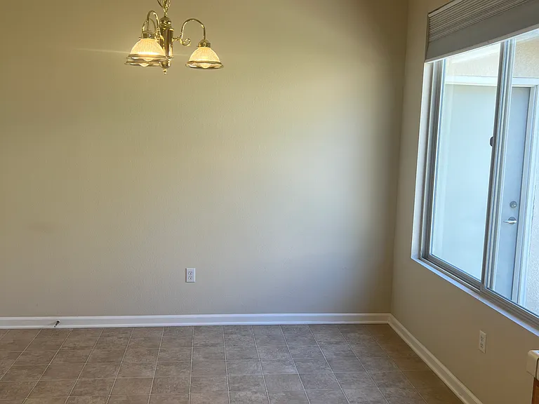 1205 Shadow Glen Ln — Photo 18