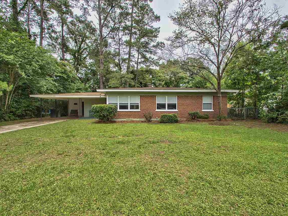 2nd image of 1113 Sandringham Dr