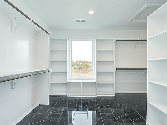 PICS ARE OF A SUBSTANTIALLY SIMILAR SOLD HOME, OPTIONS AND FEATURES MAY VARY.