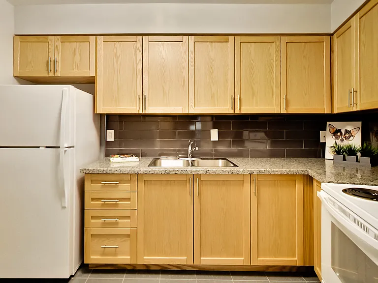 6000 Bathurst St — Photo 31