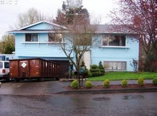 490 SE Barnes Ave, Gresham, OR 97080