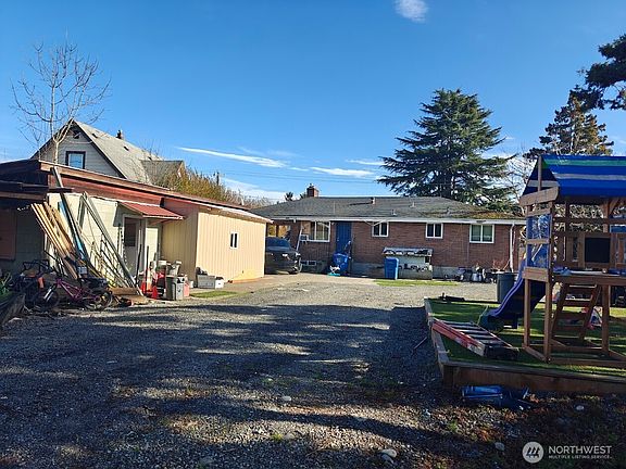 2nd image of 7921 Renton Avenue S